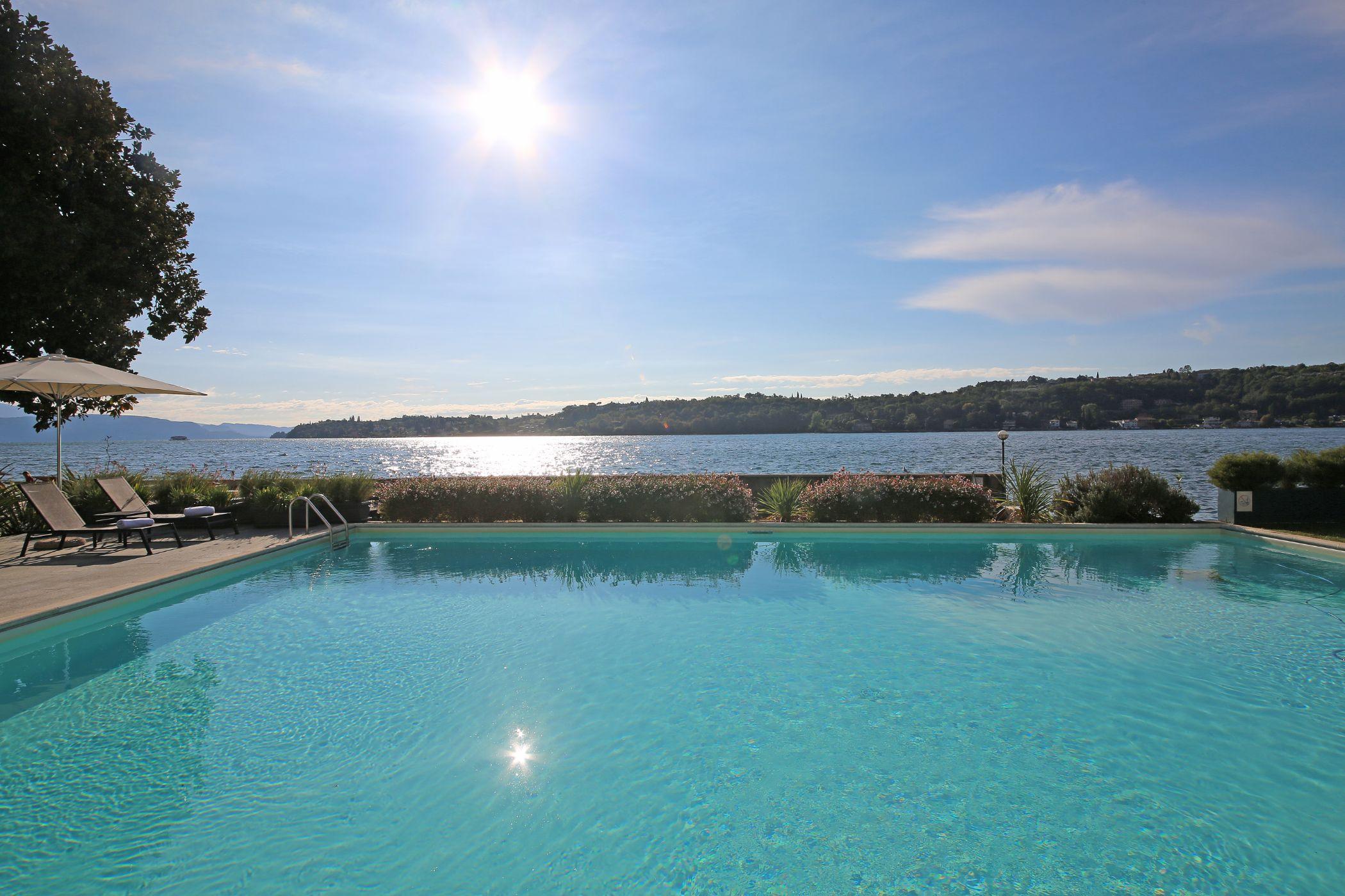 Hotel Du Parc 4*
